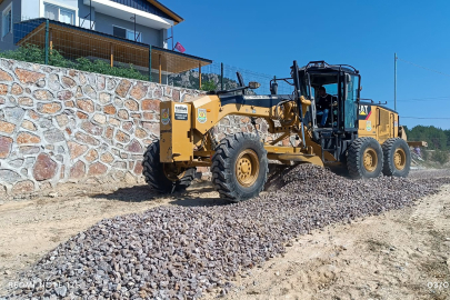 Tarsus Belediyesi kırsal mahallerdeki yolları yeniliyor