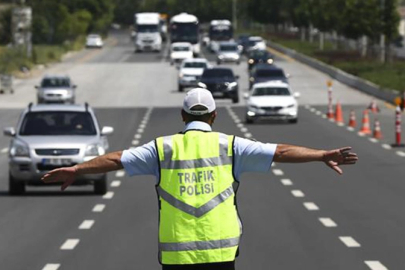 İçişleri Bakanı Yerlikaya: Trafik denetimlerinde 535 bin araca işlem yapıldı