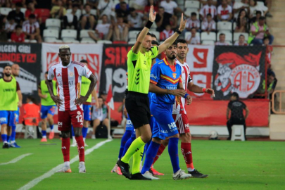 Trendyol Süper Lig: Antalyaspor: 0 - Göztepe: 0 (Maç sonucu)