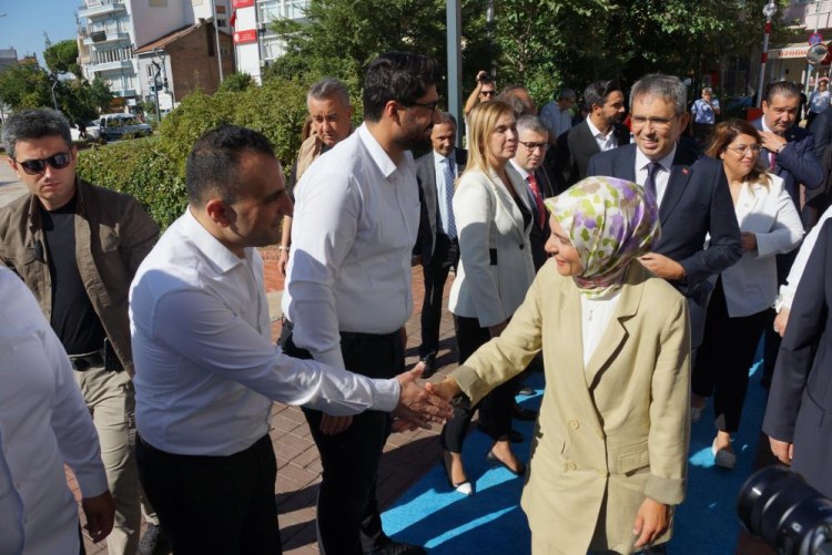 Aile ve Sosyal Hizmetler Bakanı Mahinur Özdemir Göktaş