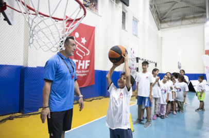 Mersin'in 'Sporbüs' projesi: 8 bin çocuğa sporla tanışma fırsatı