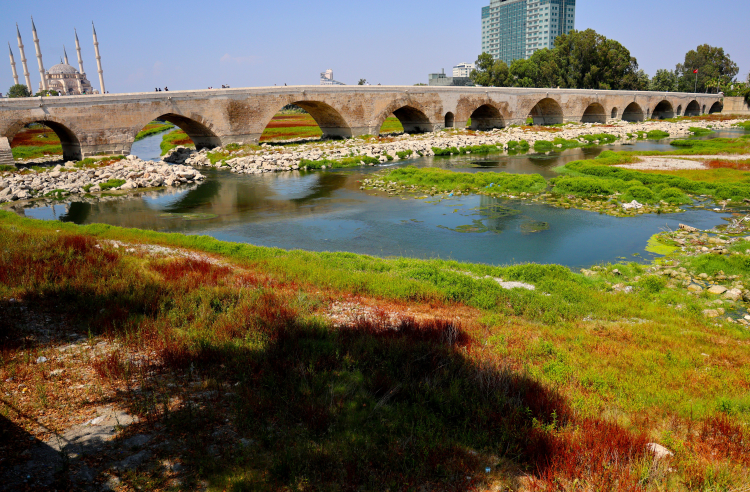 seyhan nehri