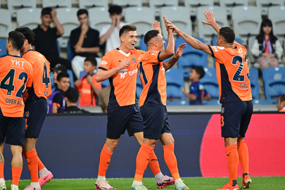 Başakşehir'den müthiş geri dönüş: Alanyaspor'u 4-2 mağlup etti