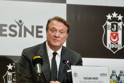 Beşiktaş Kulübü Başkanı Hasan Arat'tan transfer açıklaması