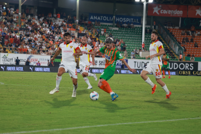 Corendon Alanyaspor ile Göztepe 1-1 berabere kaldı