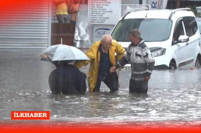 Ankara'da kuvvetli sağanak yağışlar yolları göle çevirdi