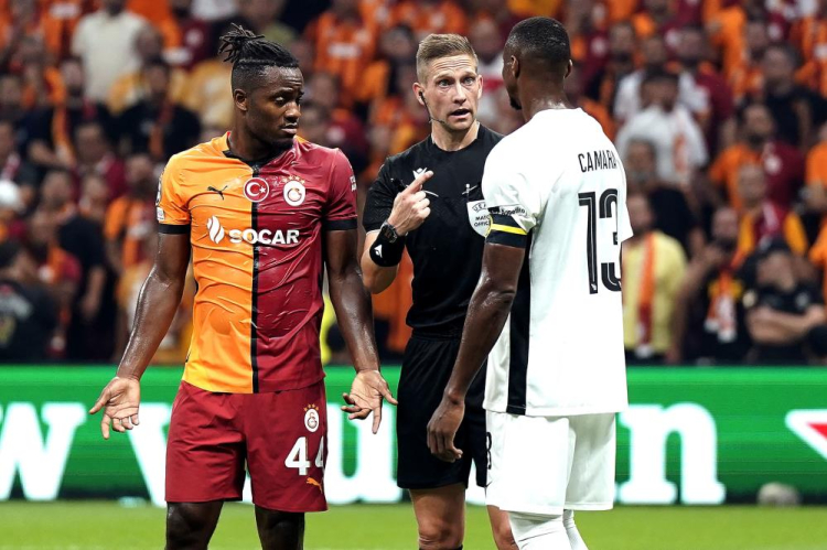  Galatasaray, 