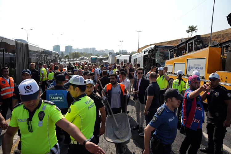 sefaköy metrobüs kazası