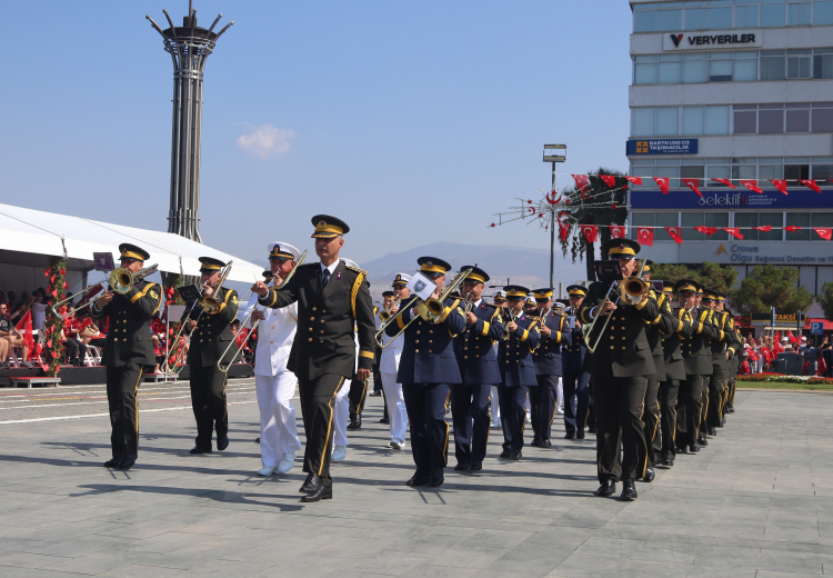 izmir 30 ağustos