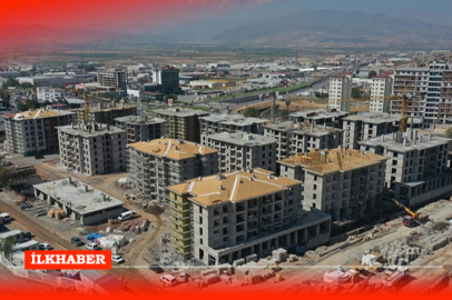 Kahramanmaraş'ta Ebrar sitesi yeniden yapılıyor