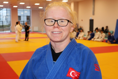 Milli sporcu Cahide Eke'den para judoda bronz madalya