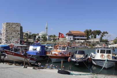 Akdeniz’de av yasağı sona erdi, Yumurtalık'ta balıkçılar 'Vira bismillah' dedi