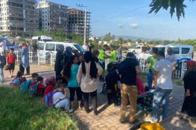 Osmaniye'de okul servisi ile otomobil çarpıştı: 5 öğrenci yaralandı