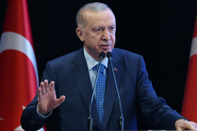 Cumhurbaşkanı Erdoğan'dan HÜDA PAR'ın Anayasa çıkışına cevap: ''Anayasa'nın ilk 4 maddesiyle ilgili bizim açımızdan bir tartışma yoktur"