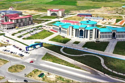 Bayburt Üniversitesi'nden iki akademisyen, dünyanın en etkili bilim insanları listesine girdi