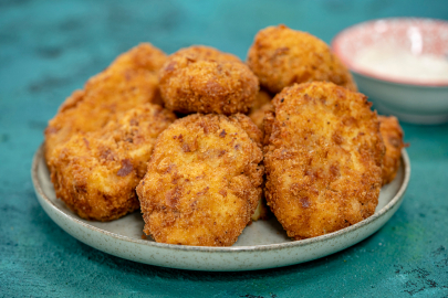 Çıtır Dış Katmanıyla: Pastırmalı Kereviz Kroket Tarifi