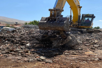 Malatya'da enkaz kaldırma işlerinde usulsüzlük: 5 kişi tutuklandı