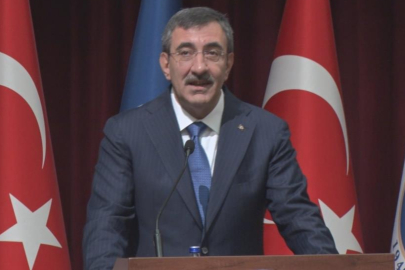 Cevdet  Yılmaz: Yurt kapasitemizi 1 milyonun üzerine çıkarmayı hedefliyoruz