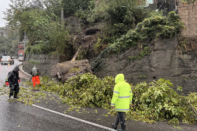 Zonguldak’ta kuvvetli yağışlar heyelan riskini artırdı, 4 ev tahliye edildi