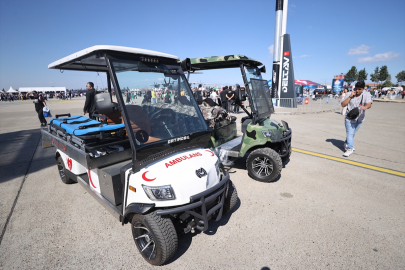 Teknofest Adana'da elektrikli ambulans sergilendi