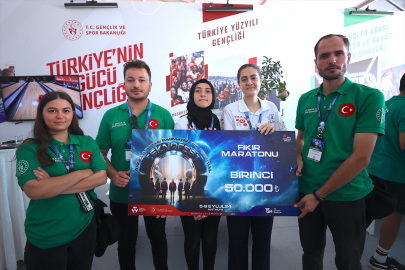 Adana'da mantar kökünden ürettikleri ambalajla TEKNOFEST'te birinci oldu