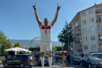 Merih Demiral’a Bolu'da heykel dikti