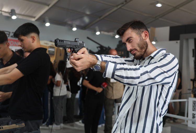 Yapay zeka destekli uzaktan komutalı silah sistemleri TEKNOFEST'te göz dolduruyor 2