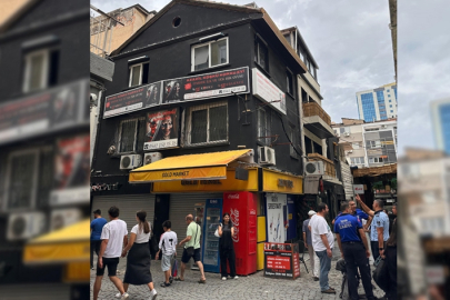 İzmir'de korku evi reklamı tepki çekti, pano ve manken kaldırıldı