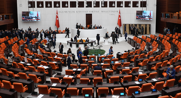 Öğretmenlik Mesleği Kanunu teklifi TBMM'de kabul edildi 2