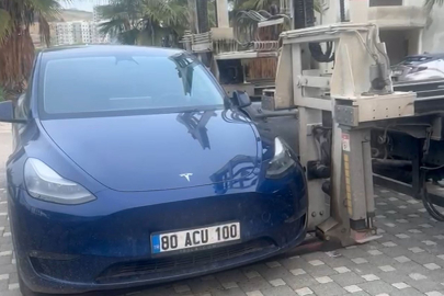 Osmaniye'de Tesla aracındaki sorunlar sonrası mahkemeye başvuran mühendis hukuk mücadelesini kazandı