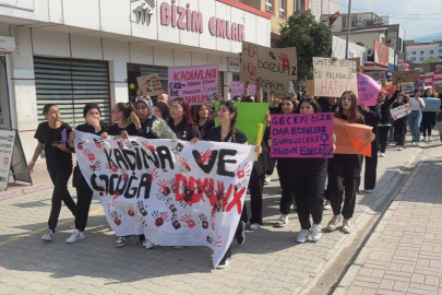 Osmaniye’de gençlerden kadın ve çocuk şiddetine karşı yürüyüş düzenlendi 