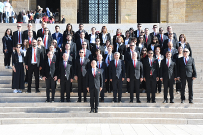 Cumhuriyetin 101. yılında Derya Grup Anıtkabir'i ziyaret etti