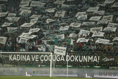 Bursaspor taraftarlarından anlamlı protesto