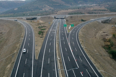 Aydın-Denizli Otoyolu'nun 70 kilometrelik kesimi 17 Ekim'de hizmete açılıyor