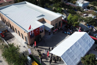 Hatay'da depremden etkilenen öğrenciler için iki yeni okul açıldı