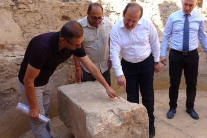 Mersin'in Anemurium Antik Kenti'nde 2 bin yıllık güreşçiyi onurlandıran yazıt bulundu