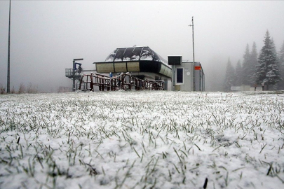 Uludağ ve Ilgaz'da mevsimin ilk karı düştü