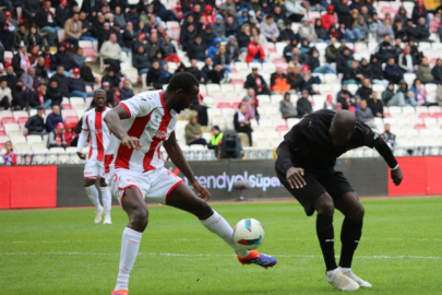 Sivasspor, Hatayspor'u 3-2 Yenerek Süper Lig'de önemli bir galibiyet aldı