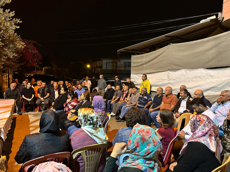 MHP Adana İl Başkanı Yusuf Kanlı, Yüreğir'de vatandaşlarla buluştu 2