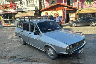 Adana'da inşaat halindeki binadan demir çalan iki şüpheli kaçtı