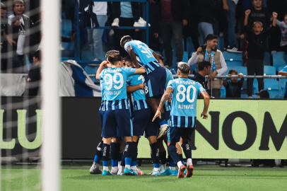 Adana Demirspor'un Süper Lig’in 10. hafta maçındaki sevinci, 4 golle son buldu