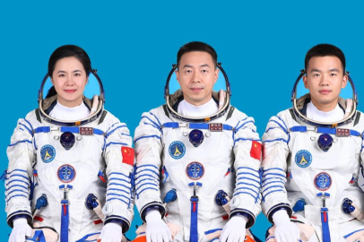 Çin’in 14. mürettebatlı uzay görevi Shenzhou-19 başladı