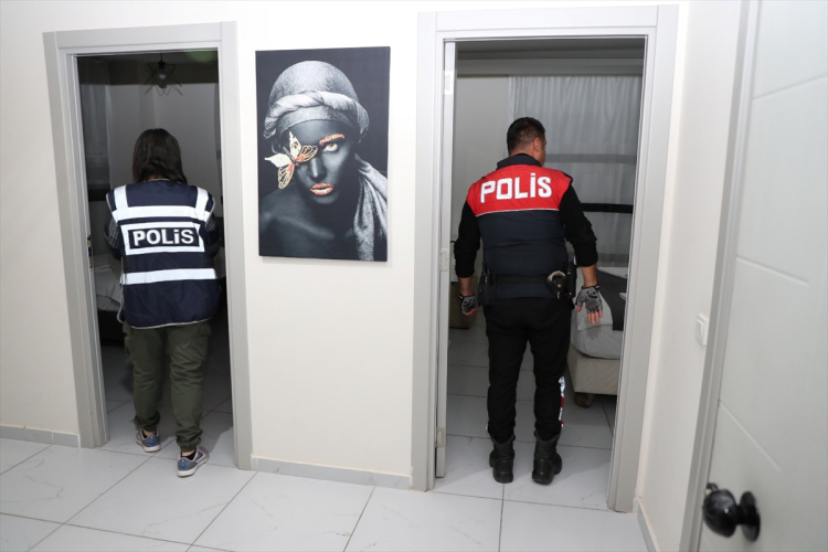 Mersin'de anlık veri göndermeyen konaklama tesislerine yönelik denetimlerde ceza yağdı 2