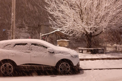 Adana'da kar yağışı etkili oldu