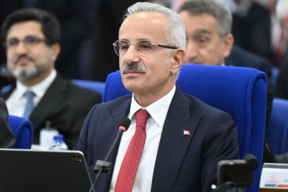 Uraloğlu: Sosyal medyada yasakçı bir zihniyette değiliz, ama herkesin de haddini bilmesi lazım