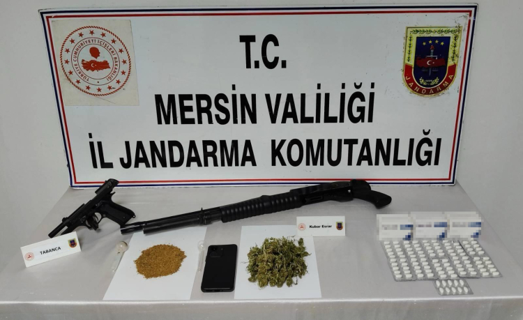 Mersin’de yasaklı madde operasyonu 4 şüpheli yakalandı 2