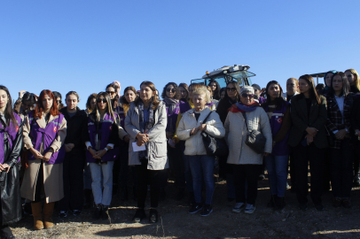 Adana’da hayattan koparılan kadınların anısına fidan dikildi