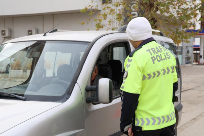 Adana’da dronlu trafik denetimi: 60 sürücüye 45 bin 480 TL ceza