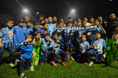 Adana Demirspor U12 Adana şampiyonu oldu