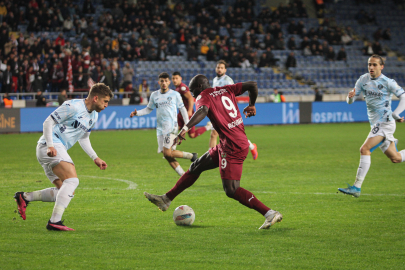 Süper Lig: Atakaş Hatayspor: 1 - Adana Demirspor: 0 (İlk yarı)